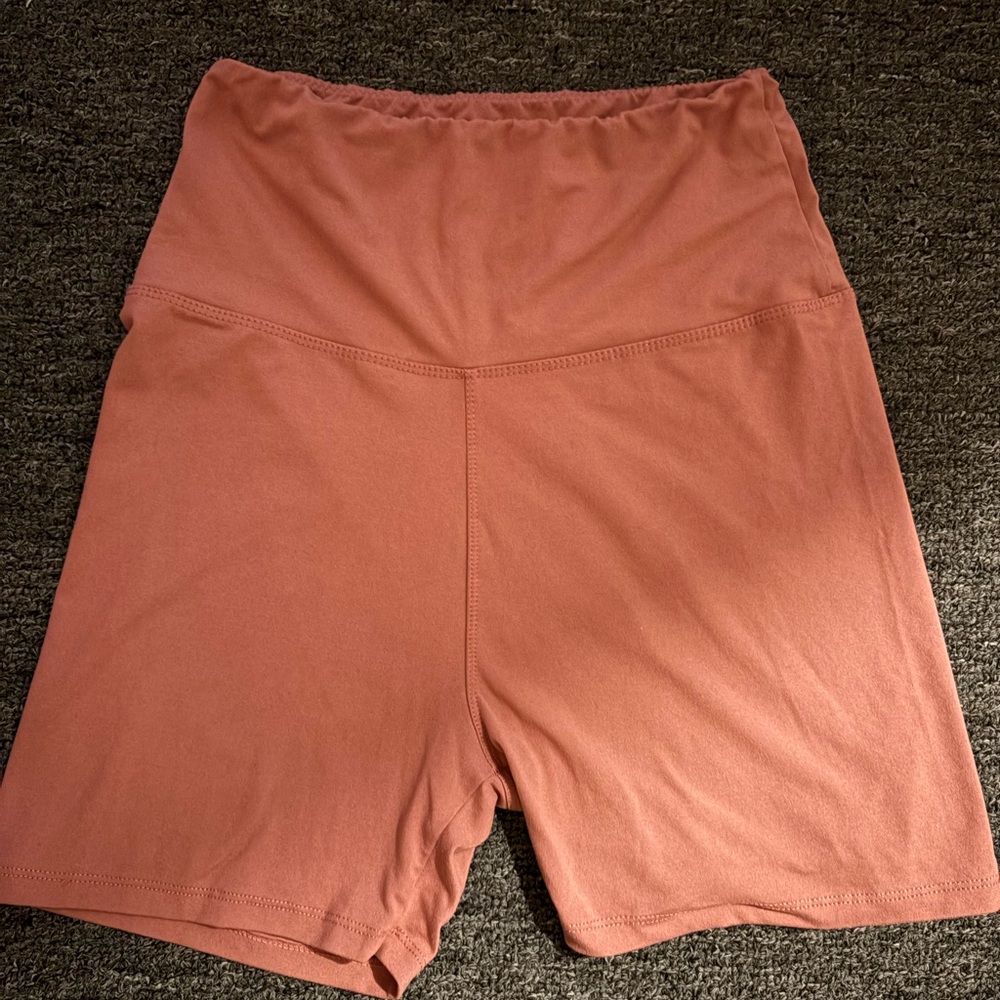 Women's High-Waisted Shorts - Rust